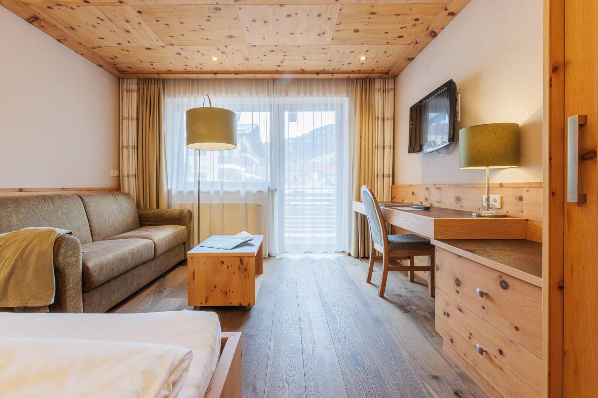 Hotel Baeckelar Wirt Superior Sölden Kültér fotó