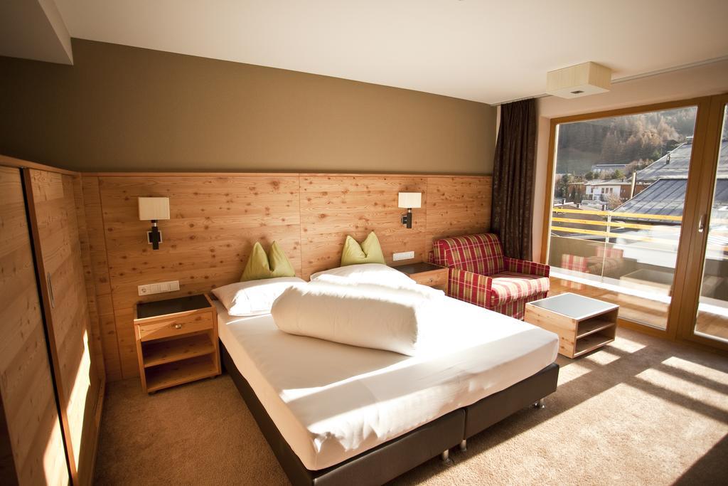 Hotel Baeckelar Wirt Superior Sölden Kültér fotó